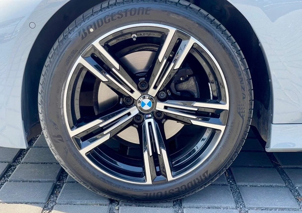 BMW Seria 3 cena 211000 przebieg: 17000, rok produkcji 2023 z Rawicz małe 106
